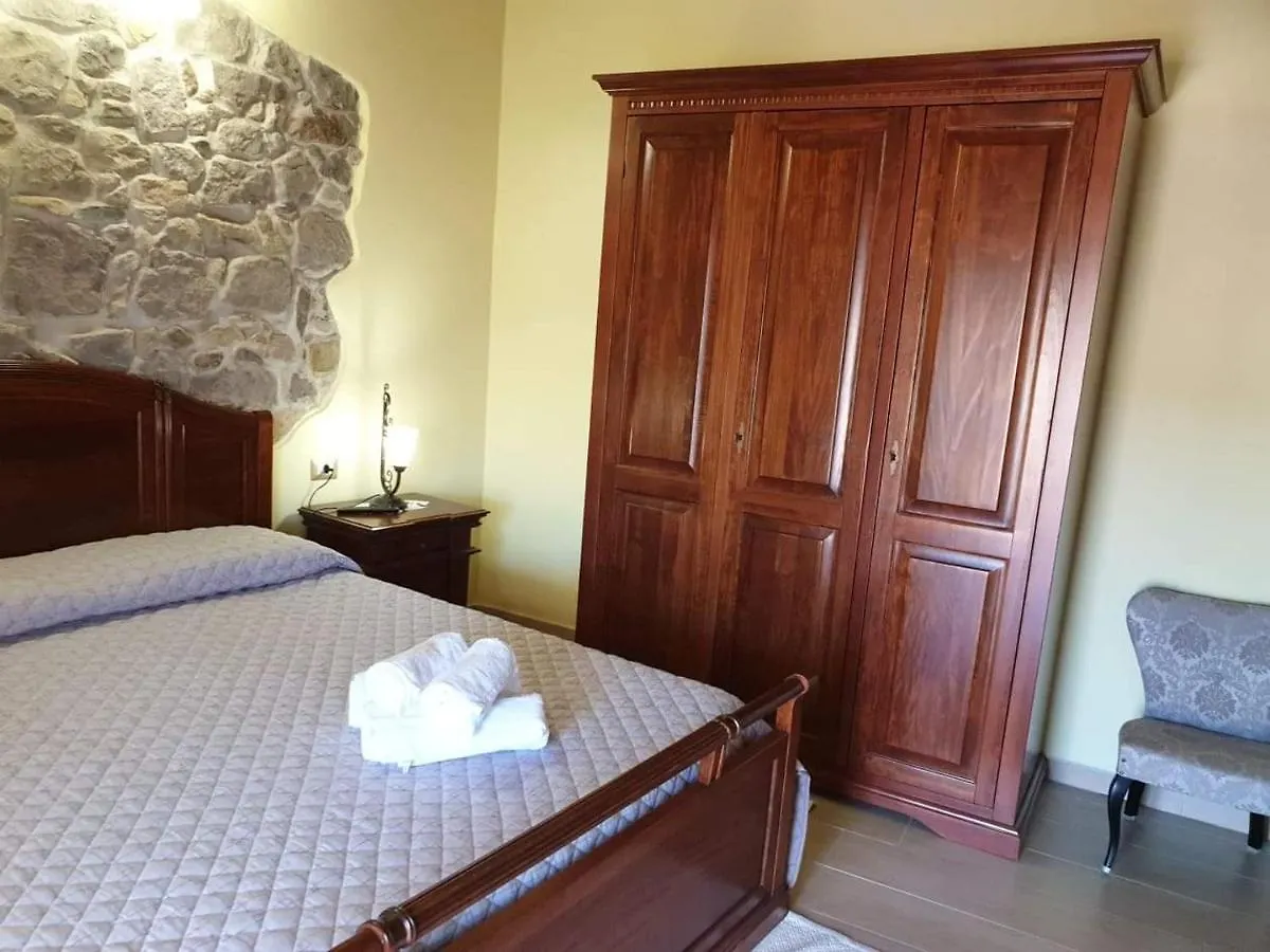 Bed and Breakfast Estia Scano Montiferro