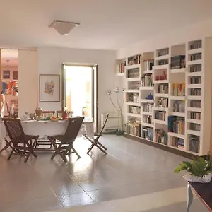 Bed & Breakfast Lanita, Càbras